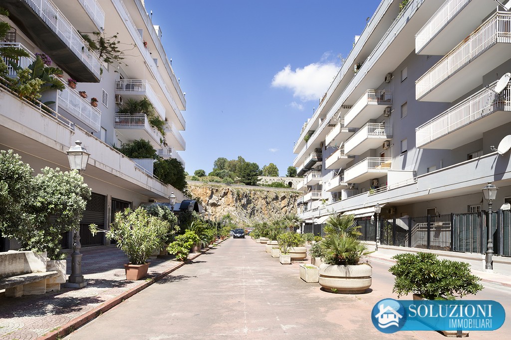 Soluzioni Immobiliari Palermo Attico In Residence Villa Igiea